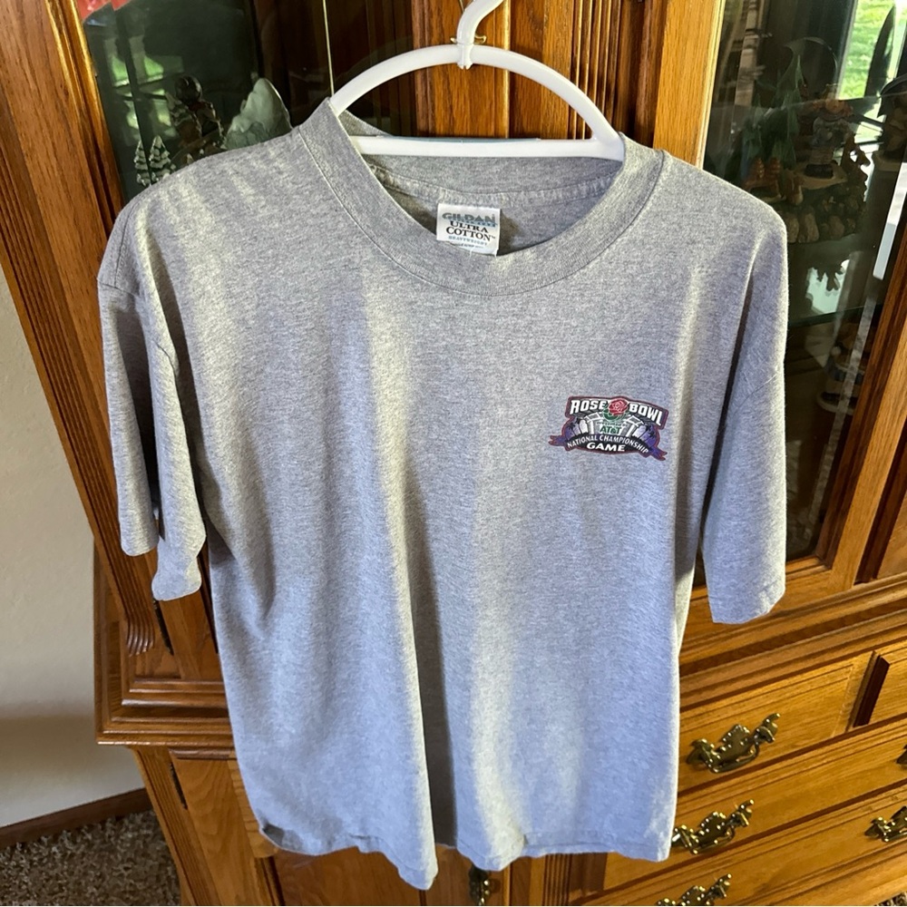 2002 Rose Bowl national championship T-shirt.